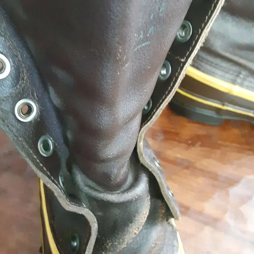 LaCrosse De-Icer Insulated Boot,Leather Upper sz 7,Steel Shank Brown & Gold